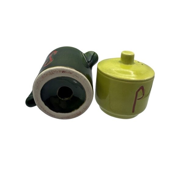 Vintage MCM Ceramic Mini Creamer and Sugar Bowl Salt & Pepper Shakers Retro - Picture 6 of 6